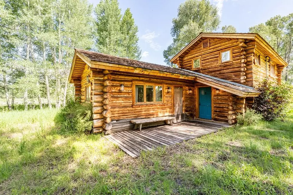 14 Pics of a Wyoming Log Cabin That Costs More Than 16 Million